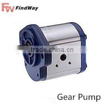 Tall tree sprayer gear pump