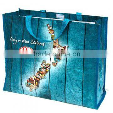 Hot lamianted PP woven bag with zipper on top Film woven bags factory Travel shopping brand promotional packaging bag