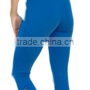 Woman Fitted Cotton Spandex Royal Blue Capri Leggings