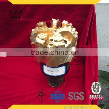 Matrix body and 5 blades PDC drill bit for oil well drilling