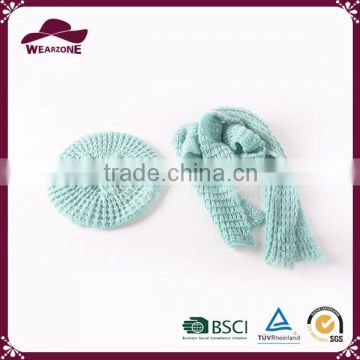 Solid children beret and snood set