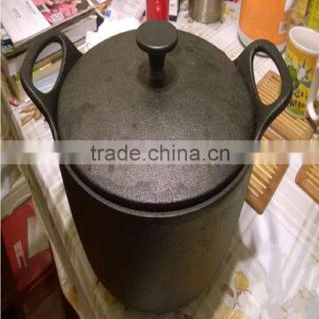 cast iron frying pan/wooden handle frying pan