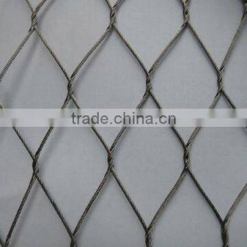 Safety rope mesh made of SUS wire rope