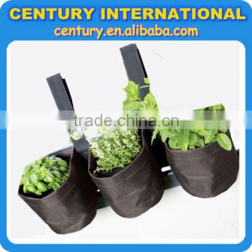 Hanging garden wall planter bags in jute and polyester for planting