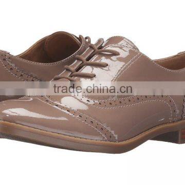 Lady's genuine leather brogue boots british style confortable to wear