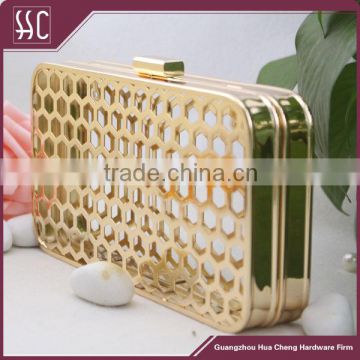 Newest design golden metal mesh box frame clutch purse frame                        
                                                Quality Choice