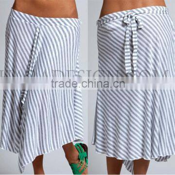 asymmetrical diagonal stripe skrit