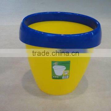 plastic wastebasket