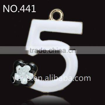 22*29mm lucky number five pendant for the purse decoration shoe decoration and garment pendant