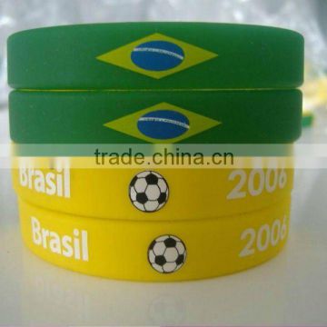 newest high quality cheap custom silicone bracelets