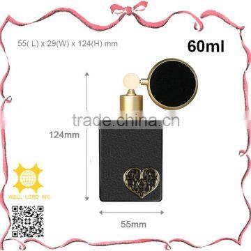 Lovely heart matt shape on black square glass atomizer with lace bulb