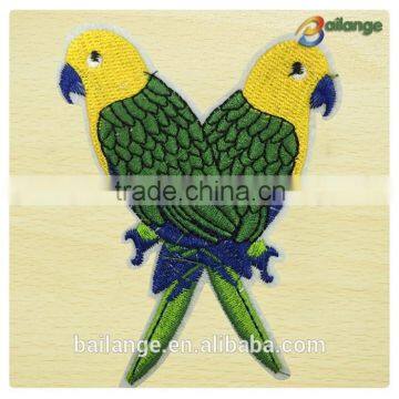 parrot pattern great design embroidered patches for coat decoration