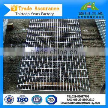 Cleaning square cast iron bbq grill grates wire mesh