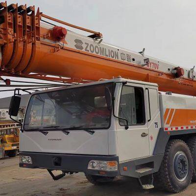 USED 70 Ton ZOOMLION QY70V Truck Crane FOR SALE photo-2