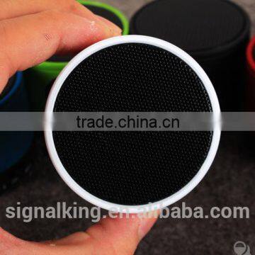 Free Sample Wholesales S10 Portable Bluetooth Speaker MINI Bluetooth Speaker With TF Card and FM. photo-3