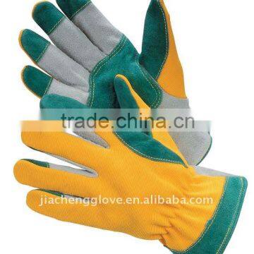 cow split leather glove with green double palm