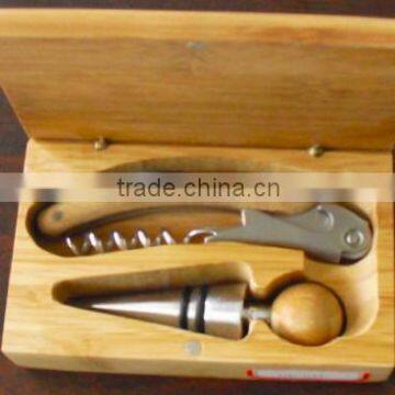 wine accessories set