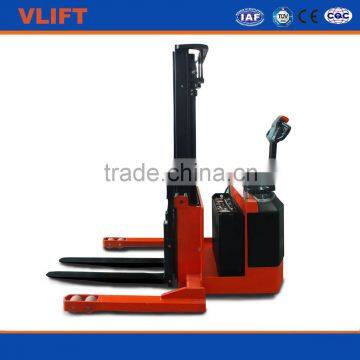 Straddle Full Electric Stacker 1.8 Ton Lift Height 4M