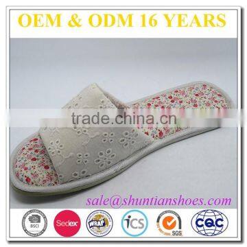 cheap floral deisign print woman slipper from shuntian