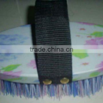 vernished wooden block horse face brush with strap