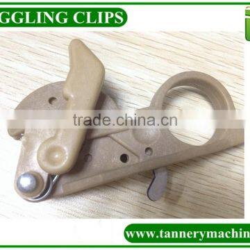 Aluminum/plastic Leather Toggle Clips photo-2