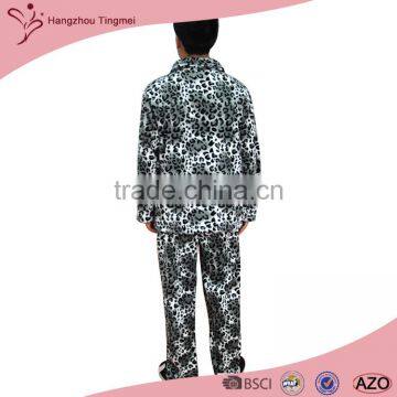 Hot Selling Man Leopard Printed Pajamas Suit Made in China photo-3
