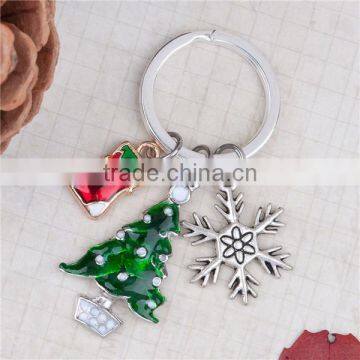 Keyring Christmas Tree Christmas Stocking Christmas Snowflake Carved White & Green Enamel Keychain