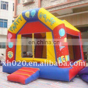 Inflatable balloon bounce house
