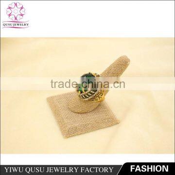 2015 Yiwu New Product Gold Plated Ring With the Earth`s Surface Oval Flat Imitation Jade photo-2