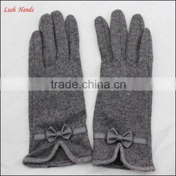Women Touch Screen Woolen Gloves With Leather Bow Mouth and Hand Clasp photo-6