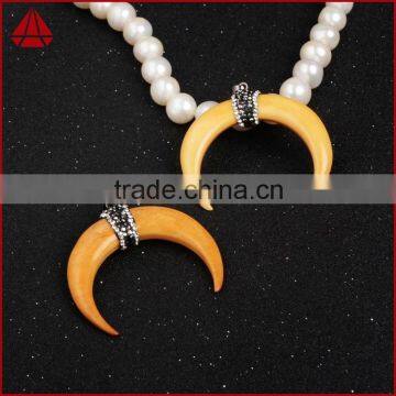 Wholesale Hot sale bone crescent horn necklace with rhinestone beads fashion jewelry