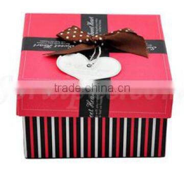 Hand made top and bottom high end elegant gift paper box