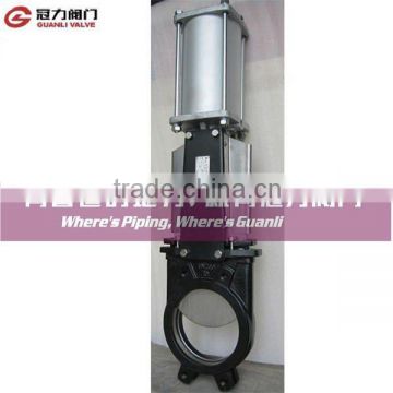 Bi-directional pneumatic knife gate valve