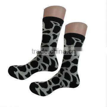 Wholesale new style socks for men socks with OEM service