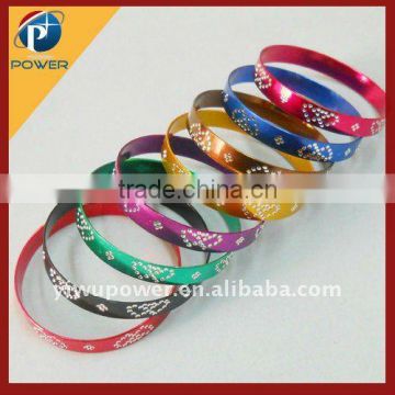 Multi color anodized bangle in 0.5cm of width