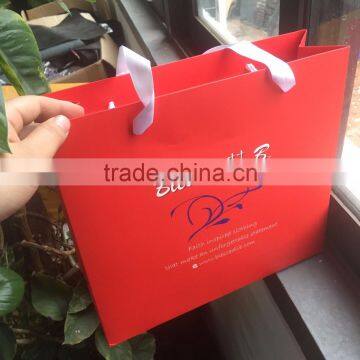 2017 high quality custom red paper shopping bags packaging bags