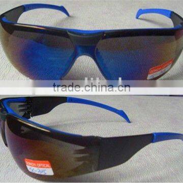 UV safety glasses compliant with ANSI Z87.1 CE EN166, AS/NZS 1337 stardards