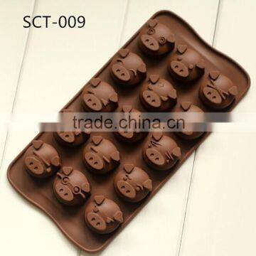 2016 Hot Sale Food Grade FDA and LFGB Cute Animal of Pig Shape Silicone Chocolate Mould and Ice Cube Tray
