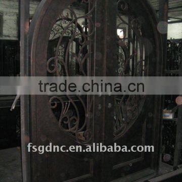 Good Chip Iron Door