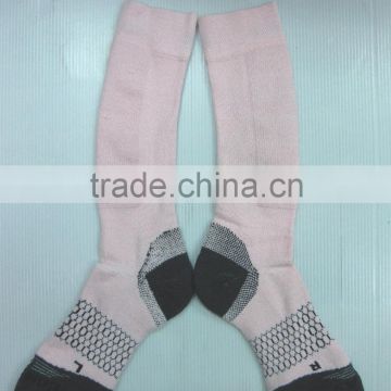 protective cushion at the front and bottom custom athletic socks