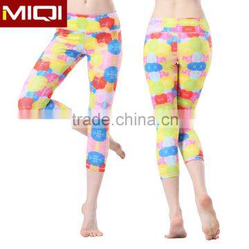 Cheap Wholesale Seamless Ladies Capri Trousers Sexy Design Sublimation Yoga Pants