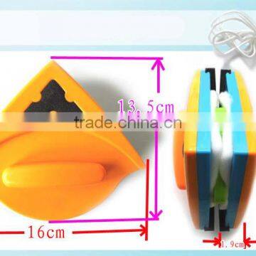 Plastic Handy Magnetic DOUBLE Side Clean Junk Files and Registry Errors in a Flash Window Cleaner photo-2
