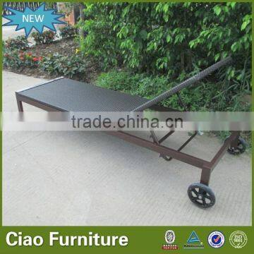Foshan China Furniture Plastic Rattan Beach Lounge Chair photo-2