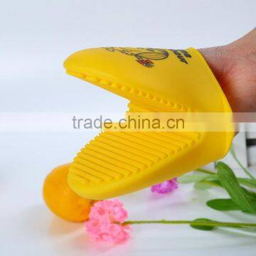 Funny Shaped Insulated Silicone Rubber Glove/Heat Insulating Baking Gloves photo-2