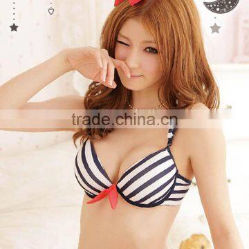 Latest Women Hot Selling Stripe Seamless Bra Panti for Teenager photo-4