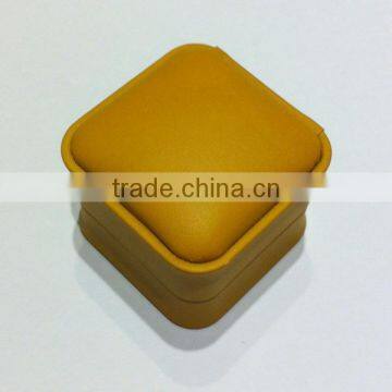 Yellow Leather Ring Jewelry Box photo-2