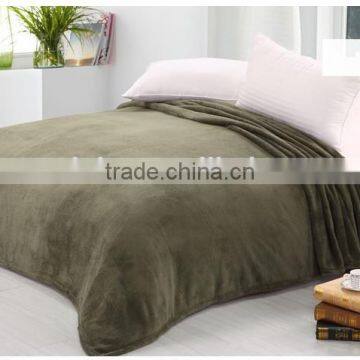 2015 Hot Super Soft Warm Beautiful 100% Plain Dyed Solid Blue Red Green Yellow Fleece Blanket Polyester photo-3