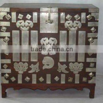 Chinese antique korea trunk