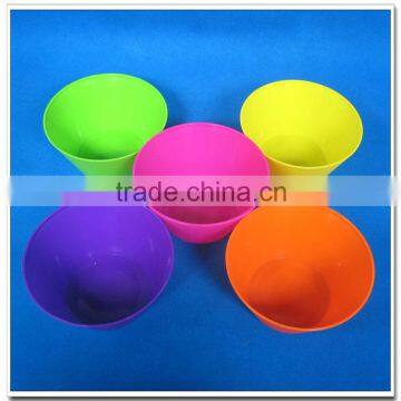 Cheap round colored plastic salad bowl