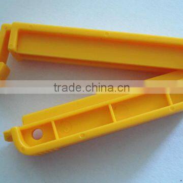 CP50 50mm Sealing Length PP Material Logo Print Promotional Plastic Tomato Clip photo-4